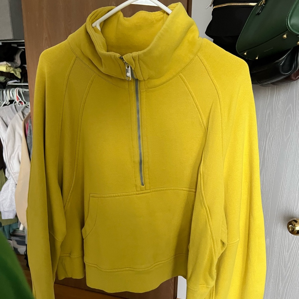 Like New Lululemon Half-Zip Scuba